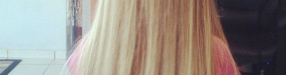 Long_Blonde_Hair_Blowout