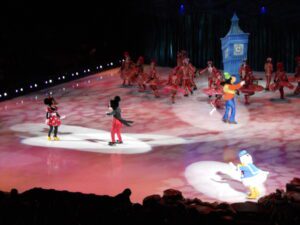 Mickey And Minnie's Magical Journey - Disney on Ice