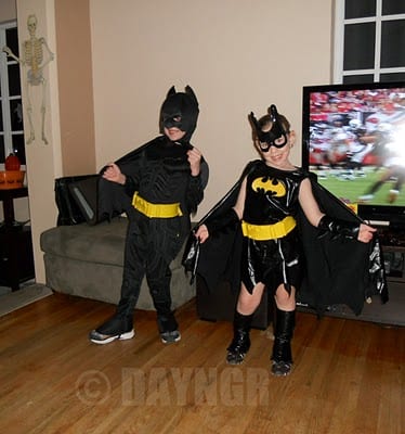 Baby_Batman_and_Batgirl_Posing