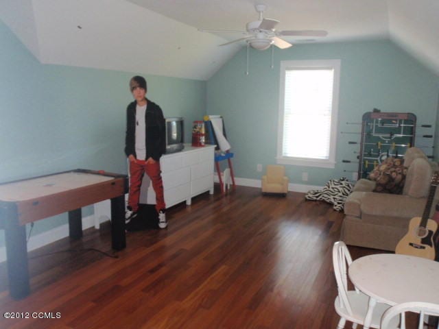 Bonus Room with Justin Bieber