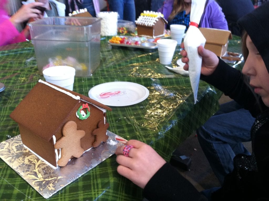 Gingerbread House, make a Gingerbread house, morehead city event making gingerbread houses