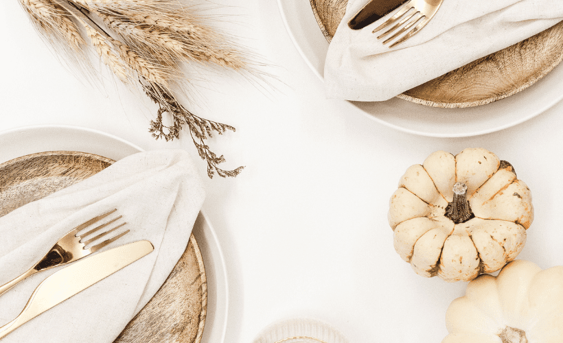 daily gratitude and a beautiful thanksgiving table setting