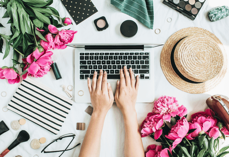small business tip to schedule your social media