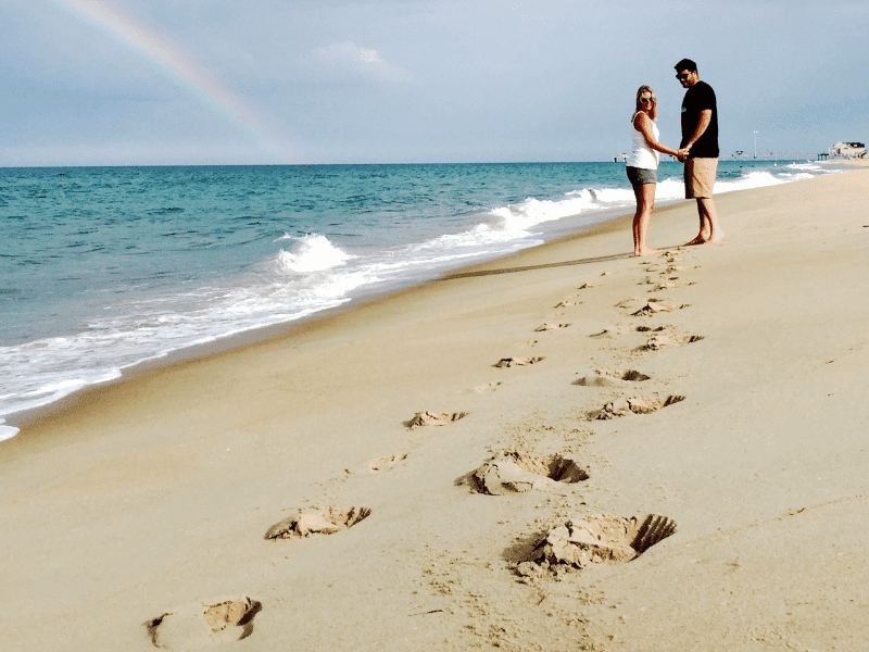 Couple on the Emerald Isle NC beach for Valentine’s Day